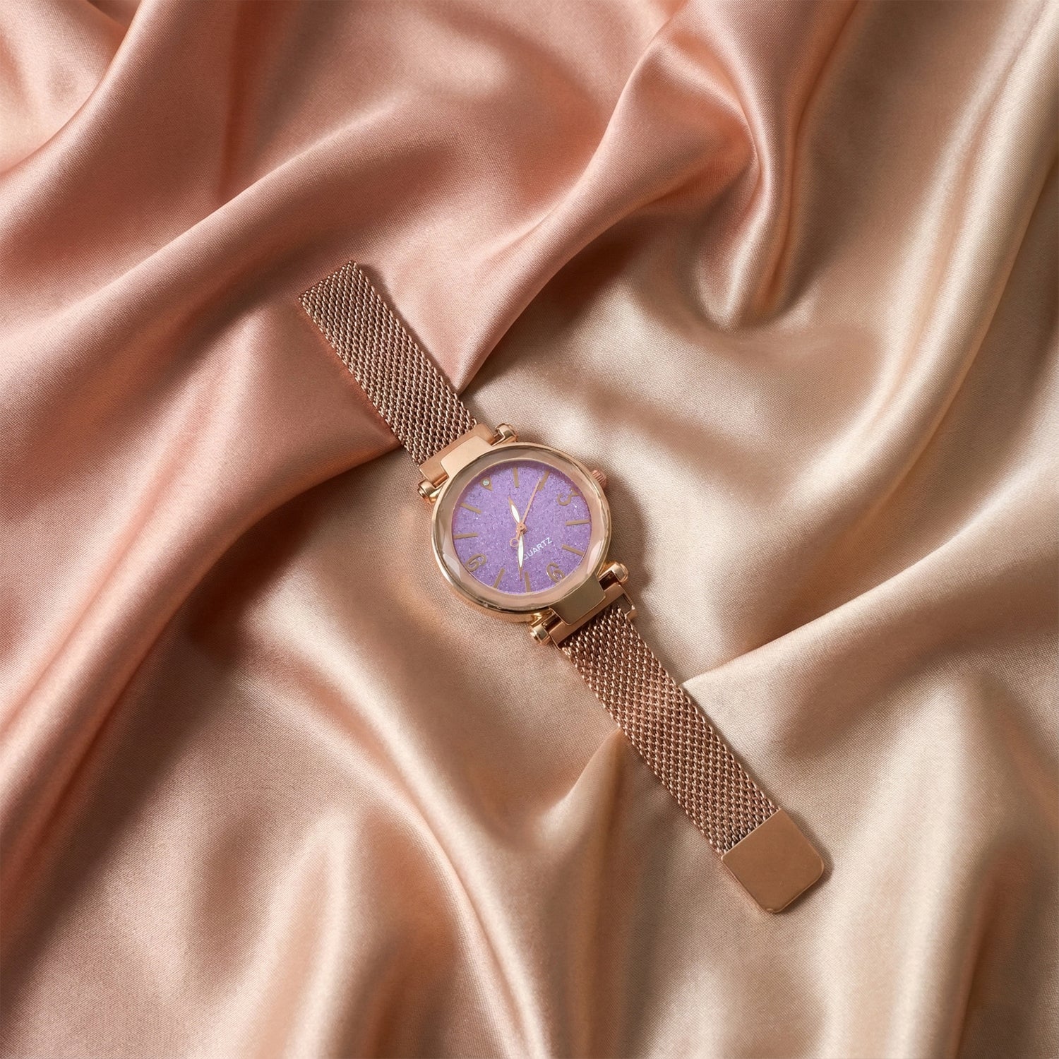 Elegant Rose Gold Mesh Strap Analog Wrist Watch For Women (1 Pc)